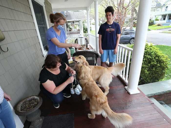 "Buddy and Barley love people," Mark told the New York Daily News. When they added them to the delivery roster, it was a no-brainer that costumers would be thrilled.