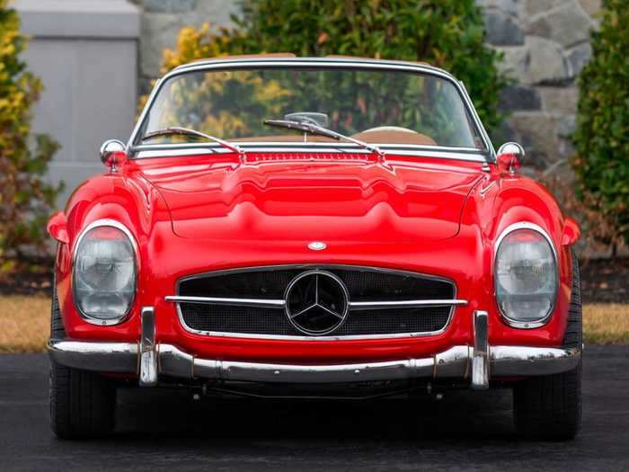 Next up is another rendition of sorts, this one a 1962 Gullwing Motorcars Roadster.