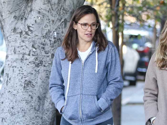 Jennifer Garner wore her sweatpants with Ugg boots in Los Angeles.