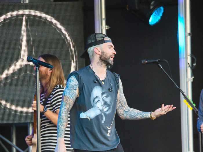 Adam Levine performed on "Jimmy Kimmel Live" in his sweat pants.