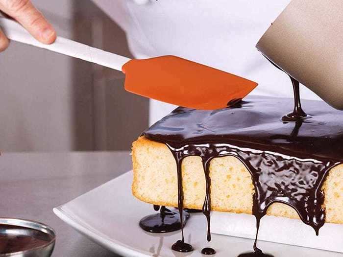 A flexible spatula to get you out of sticky situations