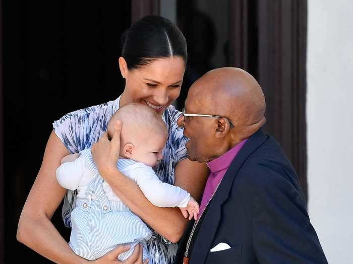 Harry and Markle took their son to meet Archbishop Desmond Tutu, and they shared this sweet moment.