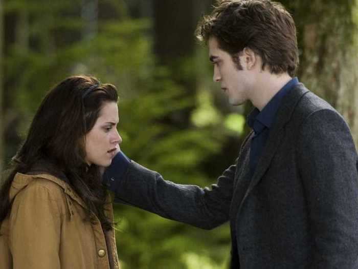 Pattinson returned as Edward Cullen in "The Twilight Saga: New Moon" (2009).