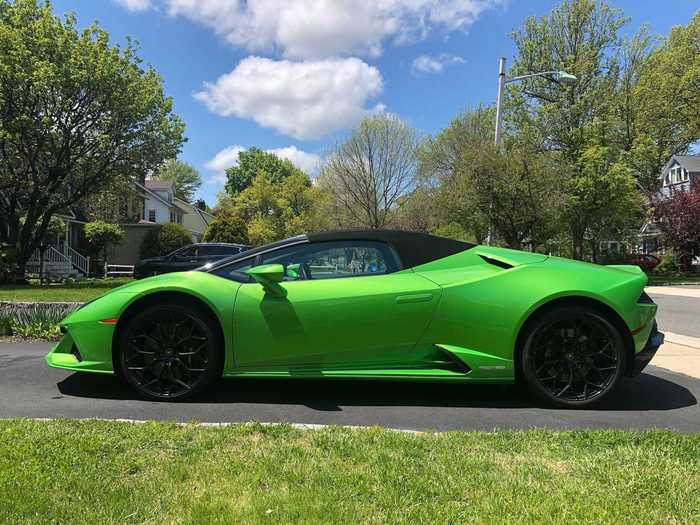 Technically, the Lamborghini Huracán EVO Spyder is a roadster with an electro-hydraulic, folding soft top. I prefer the Huracán in drop-top form, but with the top up, it doesn