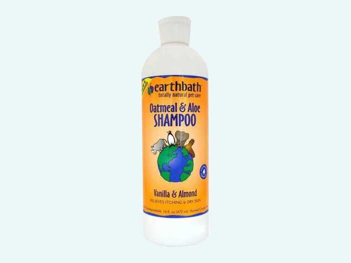 A gentle shampoo with oatmeal and aloe for sensitive skin