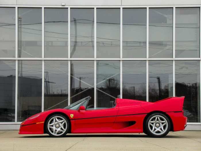 To keep the weight down, the F50 uses a carbon fiber tub in its chassis structure.