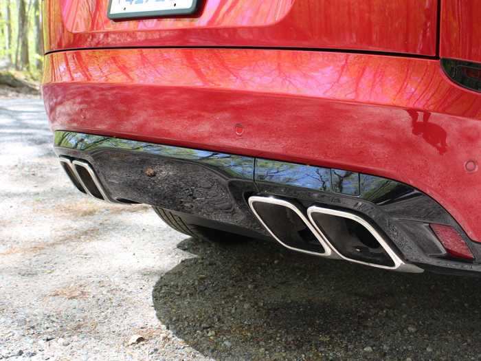 The quad tailpipes are a clue that this Velar might have something special under the hood.