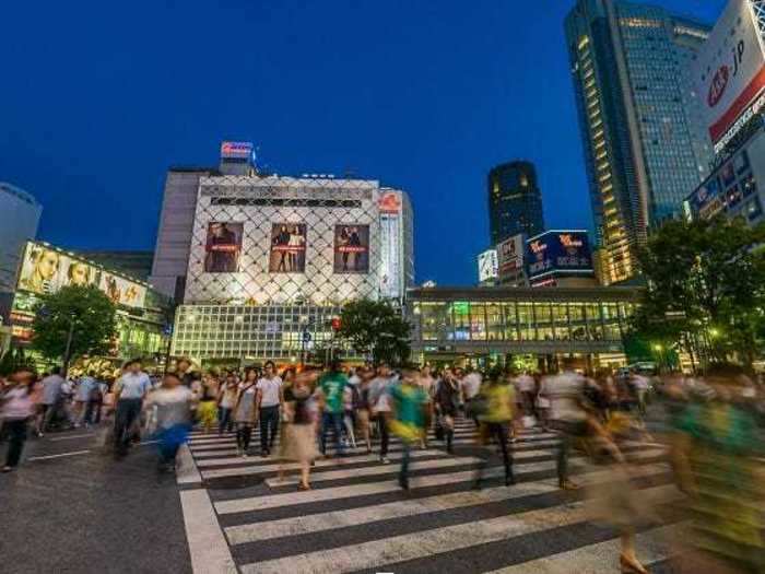 The virtual tour of Shibuya Crossing, said to be the busiest intersection in the world, captures Tokyo