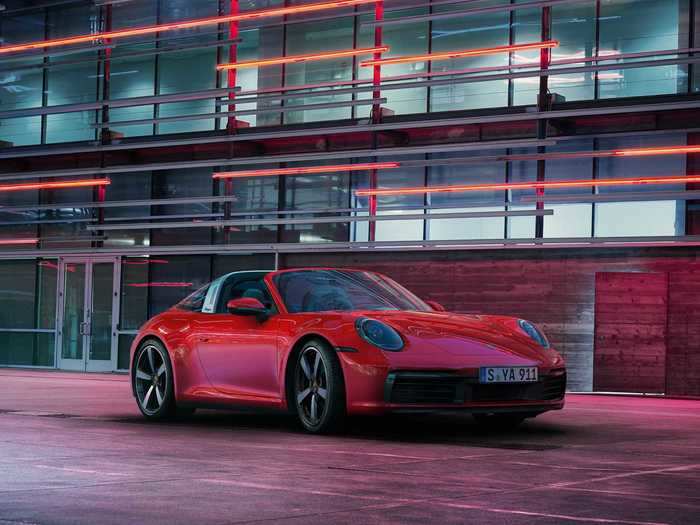 Additionally, the Targa 4S can be had with a seven-speed manual transmission.