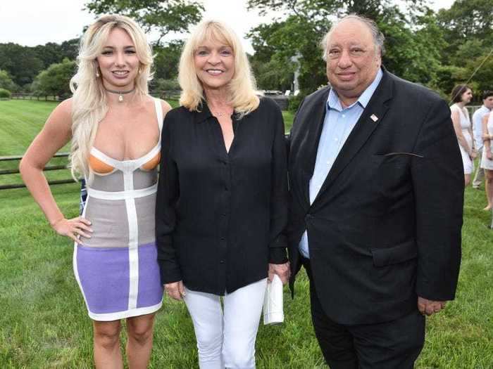 Eccentric New York grocery billionaire John Catsimatidis and his wife Margo gave $115,000.