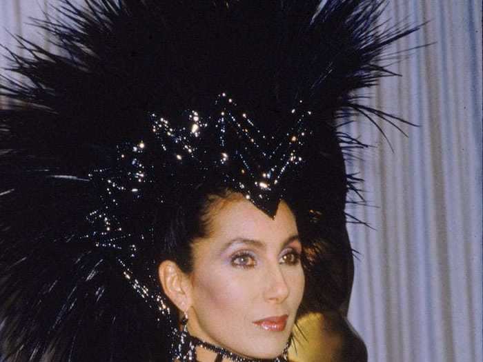 The famed actress and singer turned heads at the 1986 Academy Awards.