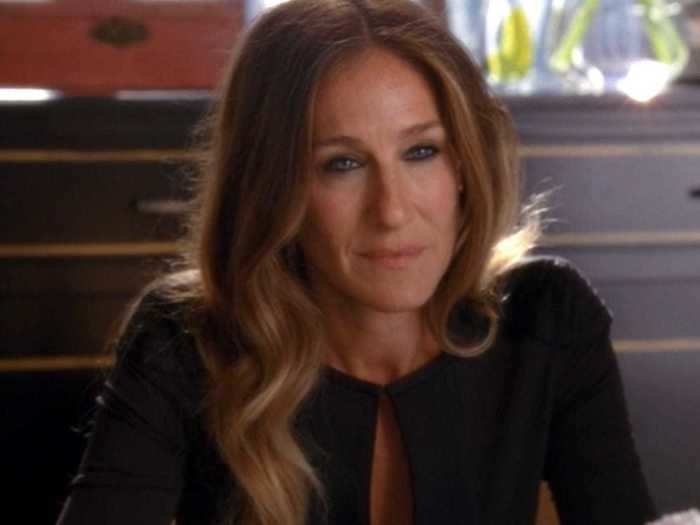 Sarah Jessica Parker played a senior editor at Vogue.com named Isabelle Wright.