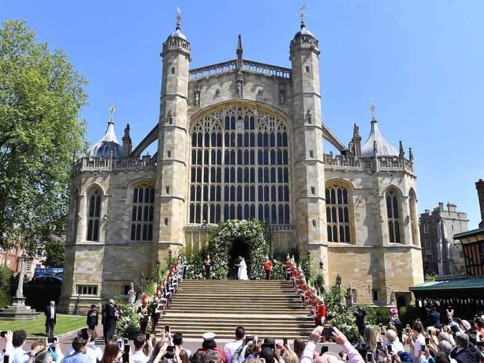 This zoomed out photo showing their first kiss outside St George