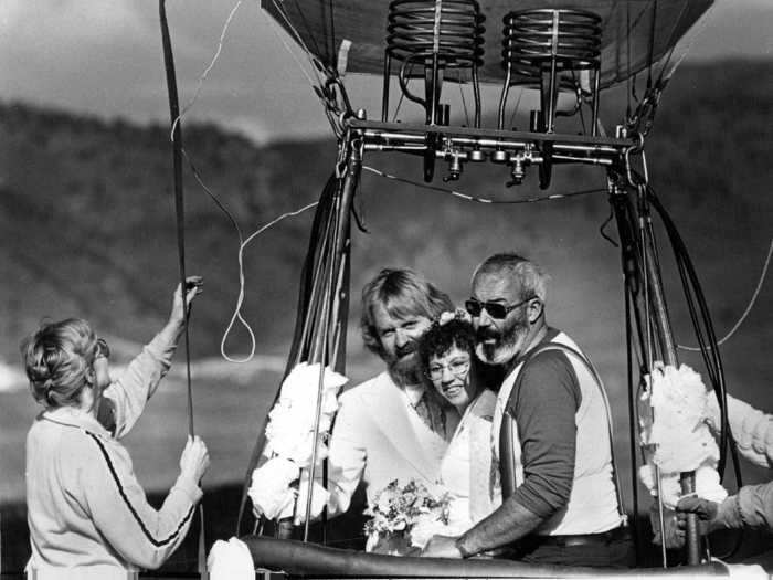 A couple tied the knot aboard a hot air balloon during Memorial Day weekend in 1981.