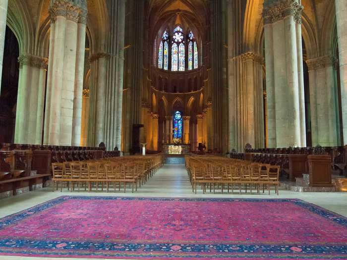 Construction of the Cathedral of Notre Dame in Reims, France, took place between 1211 and 1516.