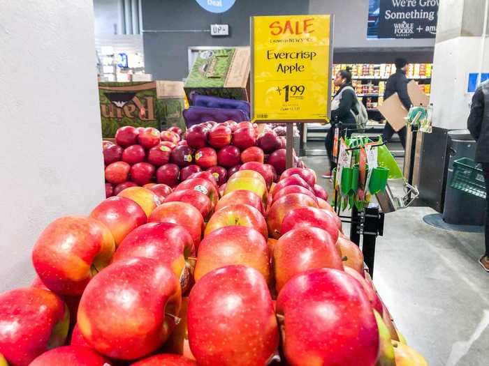 Apples will stay perfectly ripe on your counter and brighten up your kitchen.