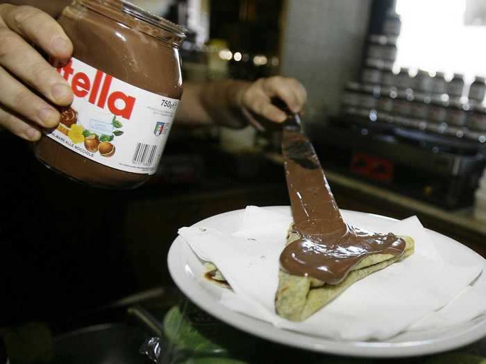 Nutella or any hazelnut chocolate spread only loses its flavor in cold temperatures.