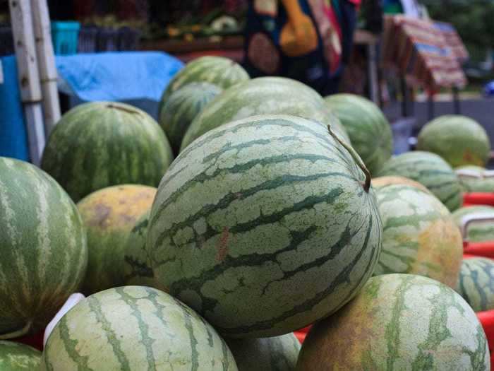 Instead of struggling to find space for watermelons in your fridge, keep them on the counter until they have been sliced open.