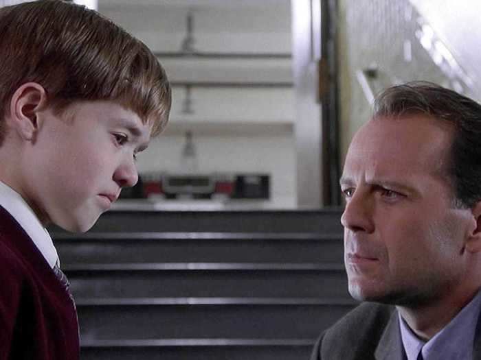 In "The Sixth Sense" (1999), a psychologist helps a boy who communicates with the dead.