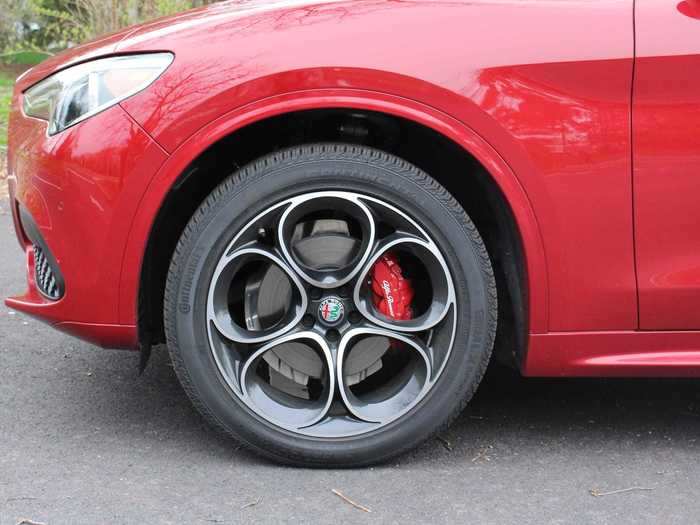 These cloverleaf wheels make sense ...