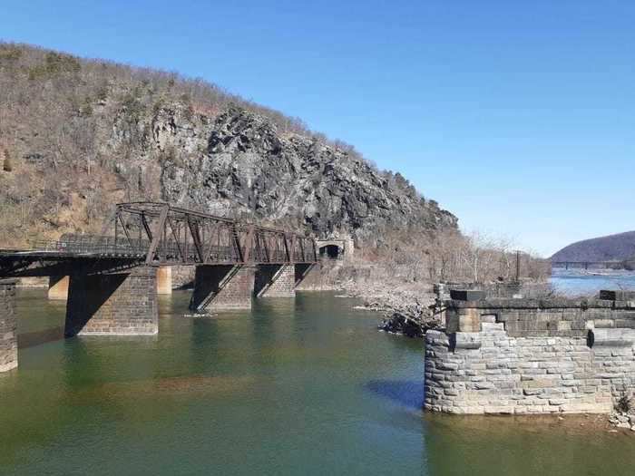 WEST VIRGINIA: Maryland Heights Loop near Harpers Ferry