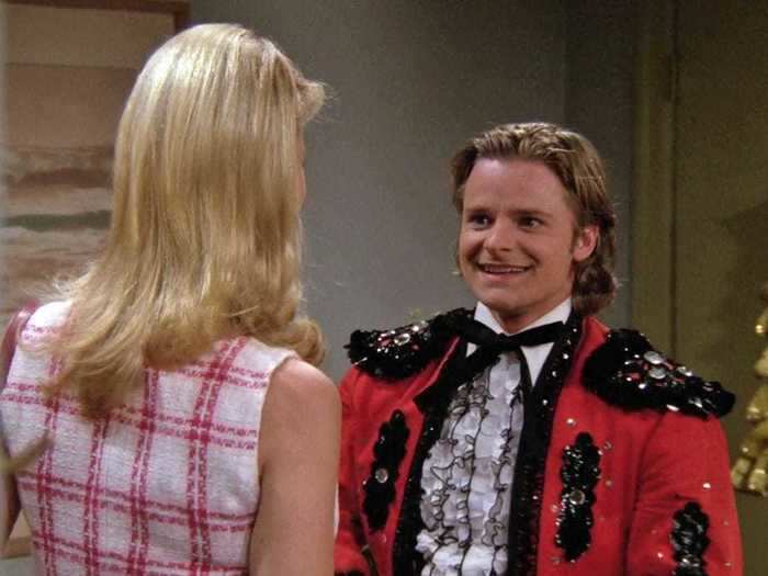 Steve Zahn played Duncan, a Canadian ice dancer in season two, episode four, "The One with Phoebe