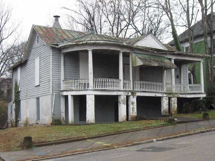 The Lumpkin House is also located in Danville, Virginia.