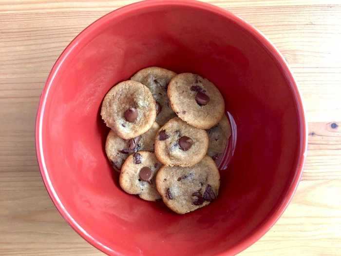 Schuble recommended letting the cookies sit out for a few minutes so they could harden, but after five minutes I found that they were still quite soft.