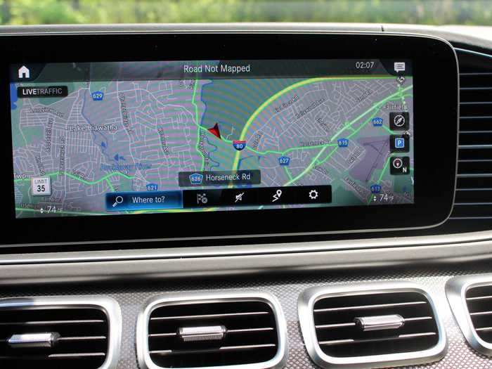 GPS navigation is excellent. Apple CarPlay and Android auto are also available.