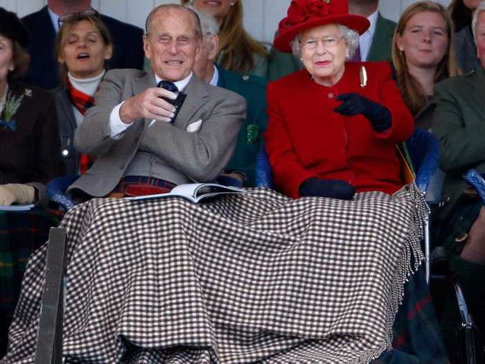 That same year, the couple adorably shared a blanket as they watched the Braemar Highland Gathering.