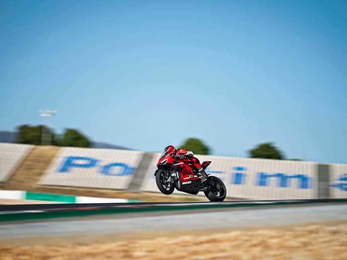 This is the pose you make when your bike is so fast you might suddenly take off into the horizon.