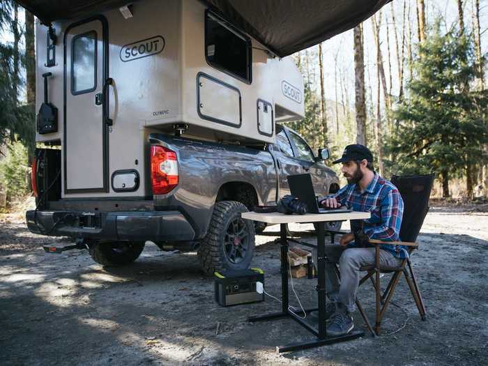 … such as the dining table and the 4.9-gallon filtered water storage.