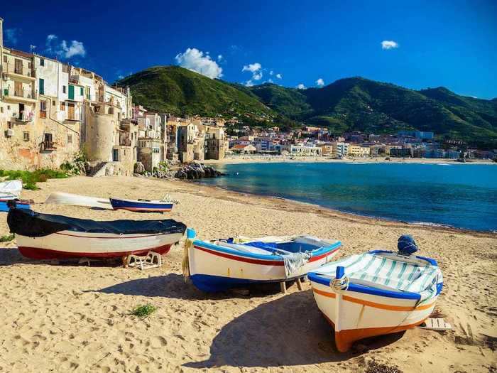 Sicily, Italy: Accommodation and flight costs up to 50% covered, and free tickets to attractions.