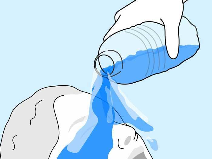 If your eyes are burning or your vision is blurred, take off your glasses and take out contacts with clean hands, then rinse your eyes with plain water for several minutes.