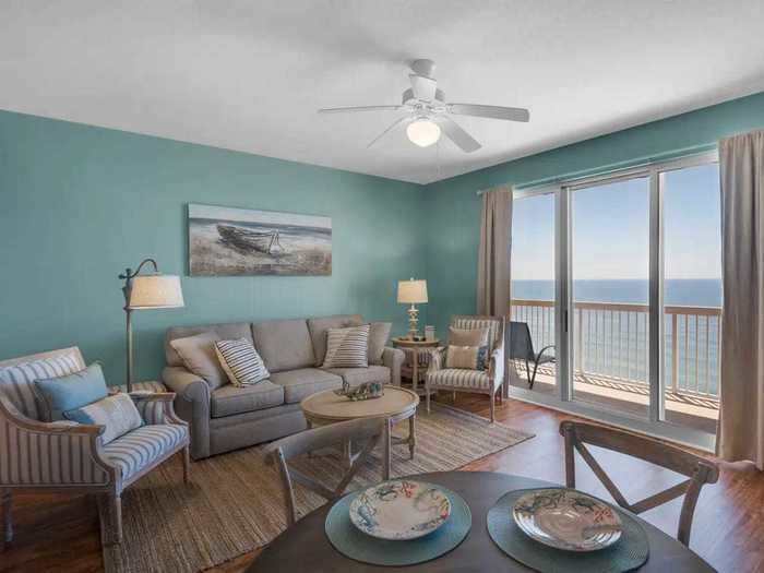 Panama City: Beachy one-bedroom condo, $173