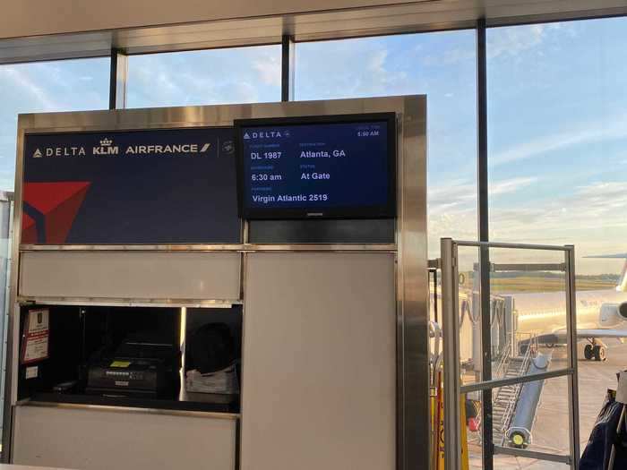 Some of the flights were given a special flight number to commemorate the day. The flight from Hartford was given DL1987 after the year the first MD-80 series aircraft entered the fleet while the final MD-88 flight from Washington and MD-90 flight from Houston were given DL88 and DL90, respectively.