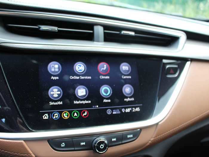 The system also features a suite of apps, as well as easy Bluetooth device-pairing and connectivity through USB ports. Apple CarPlay and Android Auto are available.