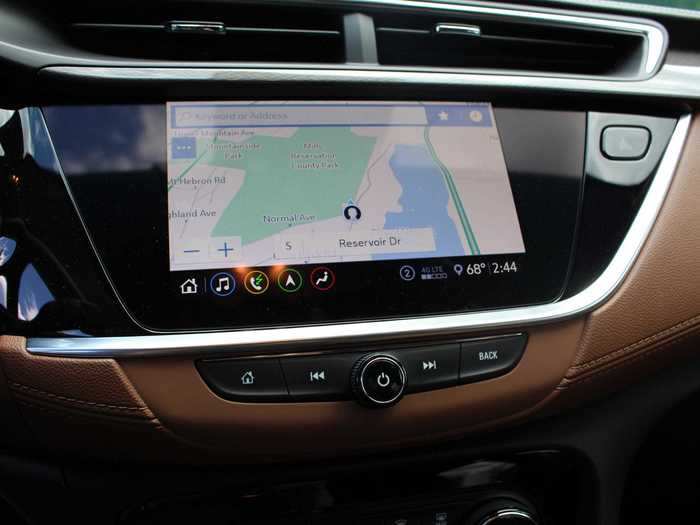 GPS navigation is faultless and reacts well to voice commands.