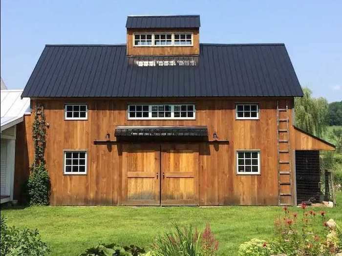 Hinesburg: Charming barn loft, $99