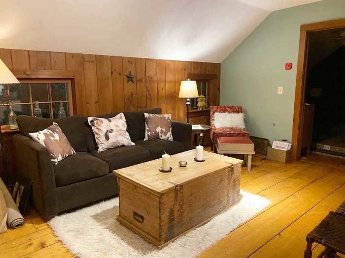 Plymouth: Woodsy cabin between Okemo and Killington, $64