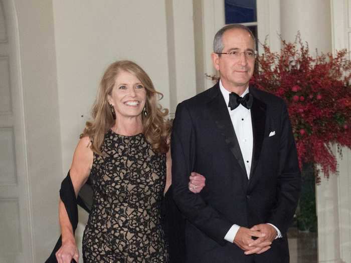 Aileen Roberts, the wife of Comcast and NBC Universal CEO Brian Roberts, donated $2,800.