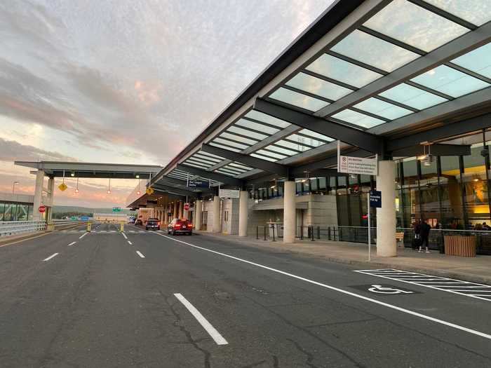 My journey started at Bradley International Airport, a medium-sized airport serving the areas of Hartford, Connecticut, and Springfield, Massachusetts. As expected for my 5:30 a.m. arrival, it was largely quiet.