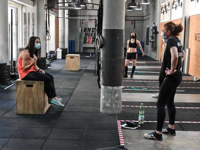 In 2014, a transgender woman sued CrossFit for discrimination for not allowing her to compete as a female in the CrossFit Games, despite the fact that she was legally recognized as a woman in California.