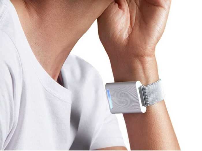 Accessorize with wearable tech that tracks your internal temperature