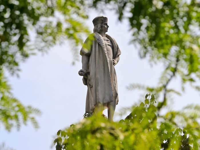 Christopher Columbus is an increasingly controversial historical figure, so the many statues across North America dedicated to him are not popular with everyone.