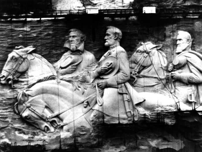 Stone Mountain depicts leaders of the Confederacy.