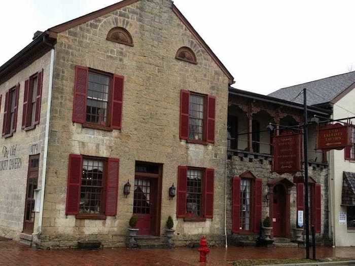 KENTUCKY: The Old Talbott Tavern, Bardstown