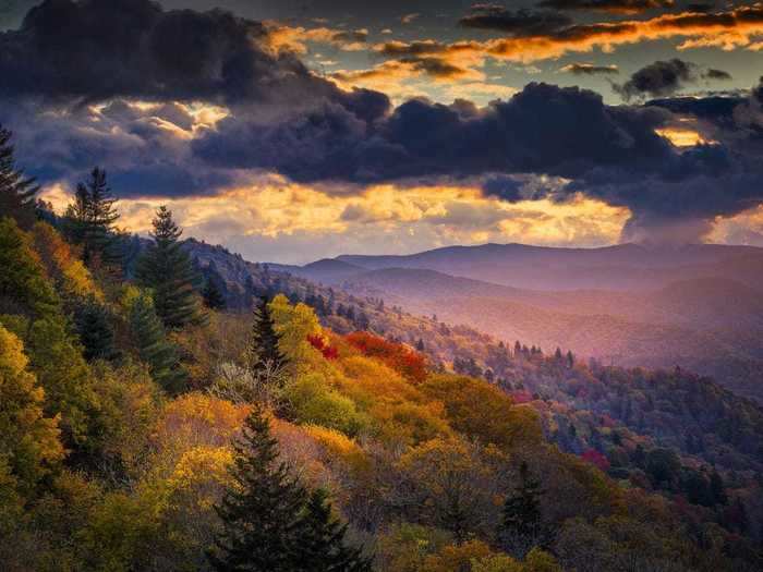 In fact, Gatlinburg is considered the gateway to the Great Smoky Mountains National Park, so there