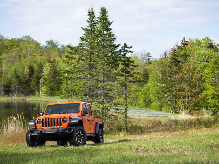 The Rubicon trim means the Gladiator gets 33-inch tires.
