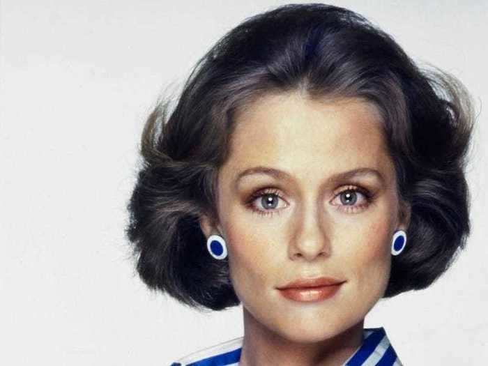 1973: When Lauren Hutton signed her million-dollar contract with Revlon in 1973, it was the biggest in modeling history.